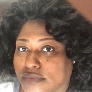 Meet your Posher, Tenesha